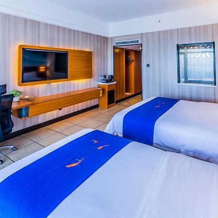 Linda Seaview Hotel Szanja Kültér fotó